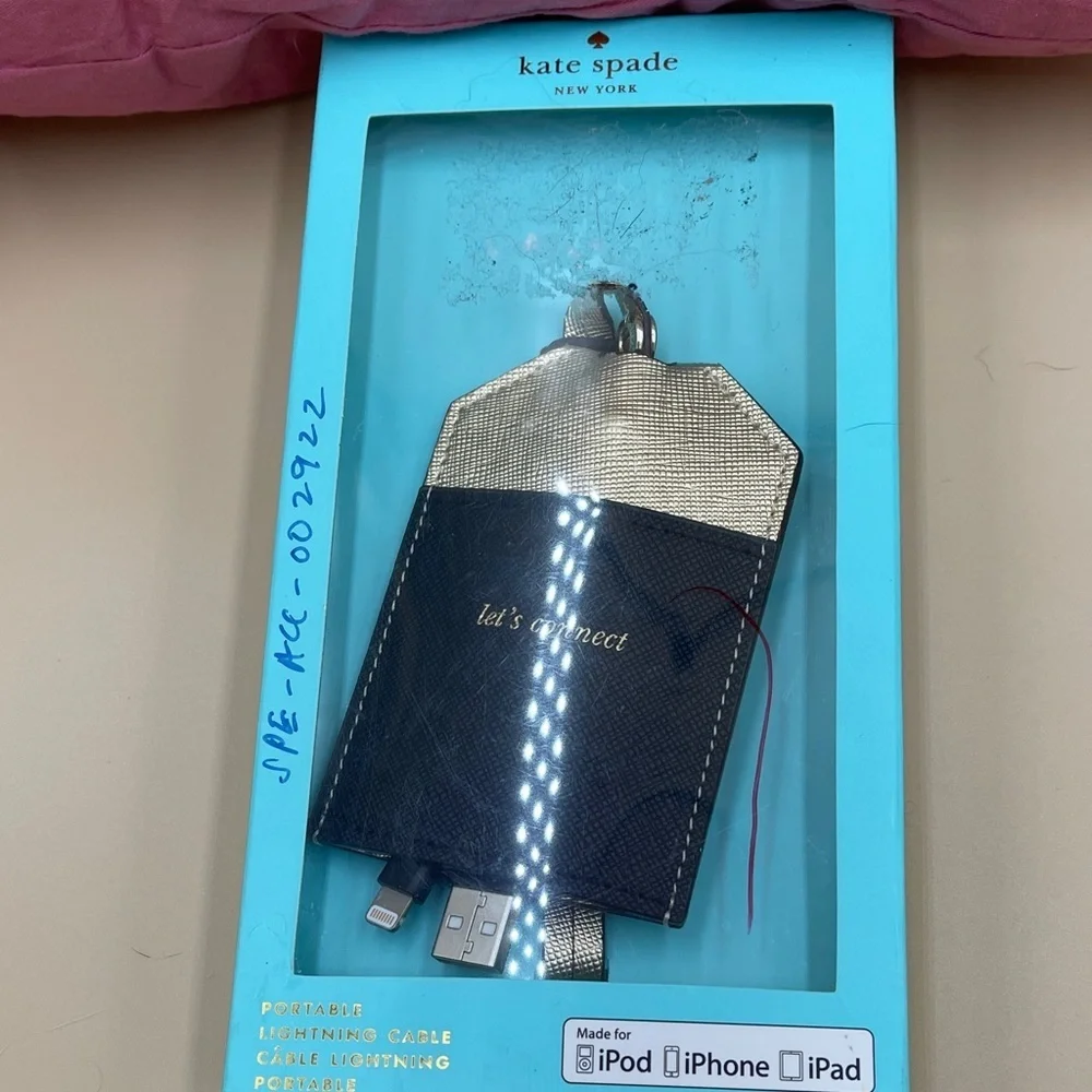 Kate Spade  Metallic Tech Cable Pouch IPod IPhone IPad portable Lightning Cable